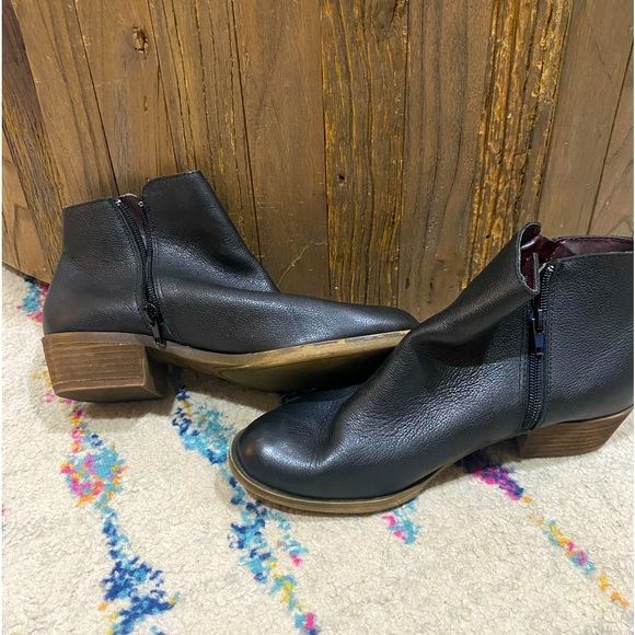 Kenzie Leather Ankle Boots - Picture 2 of 4